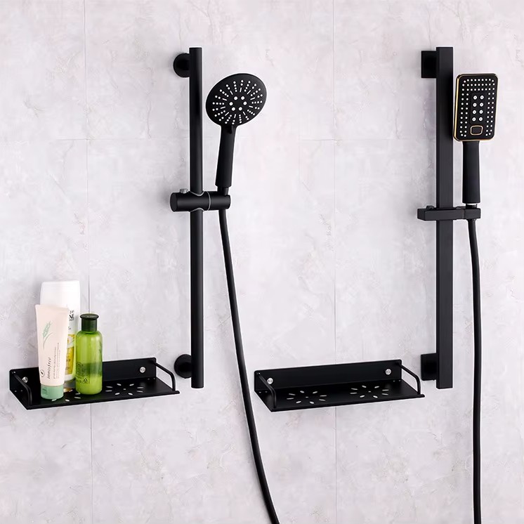 နံရံမှာတပ်ဆင်ထားတဲ့ Shower Rail